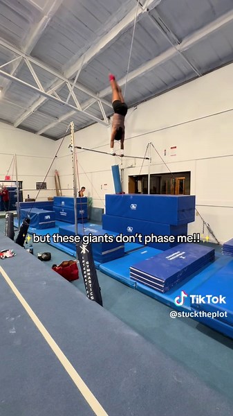 nobody’s *best event 😩 …safe to say this was not a good bars day for me #gymnatics #athlete #sports #blackwomeninsports #gymnasticstiktok