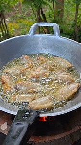 อร่อยมากๆ🥰 #ปีกกลางไก่ทอด #food #Pukkycooking #Thaifood🇹🇭 #Cooking | Easy Cooking