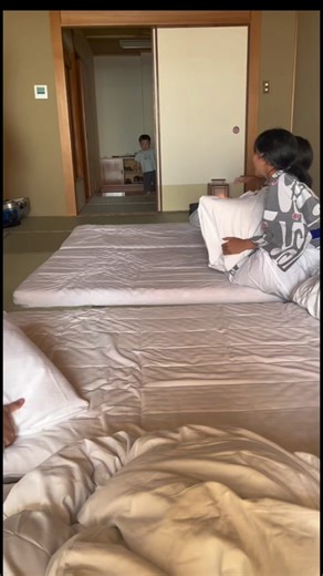 楽しい子どもの遊びと笑顔