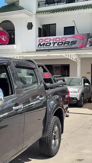 Solo con el 30% de entrada y hasta 48 meses plazo llévate está hermosa D-max 4x4 LS año 2021 y recibes totalmente gratis un scooter eléctrico 🛵 Visítanos Avenida Enrique Arízaga Toral y Rafael Aguilar Sector Medio Ejido Via Cuenca-Molelturo 😎