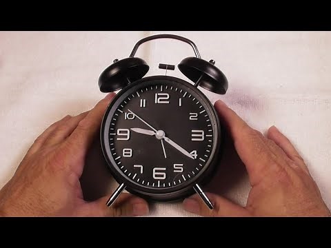 Alarm Clock LOUD BELL for Seniors and Hearing Impaired and DEEP SLEEPERS by TeaRoo REVIEW