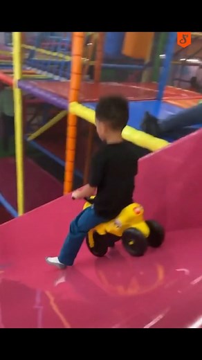 the CHIVE on Instagram: "How does his neck bend like that?"