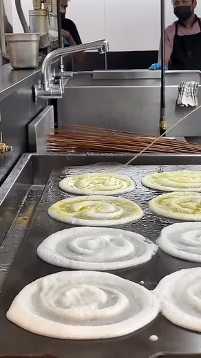 697K views · 3.5K reactions | Which is your favourite place to have idlis and dosas in Bangalore? #bangalore #food #business #startups | Shankar Bhalla | Facebook