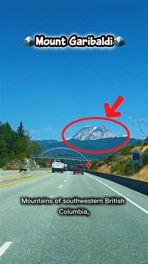 The majestic Mount Garibaldi 🏔 📍Squamish, British Columbia 🇨🇦 #mountgaribaldi #squamish #whistler #mountainview #britishcolumbia #beautifulbc #facundochannel #fallseason #autumn #fall #canada #autumnvibes | Facundo Channel