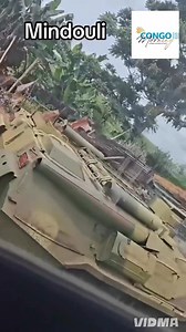 Pour Serge Oboa, la « loi » et la « justice » semblent avoir une définition bien particulière : diriger le Congo sans état d’âme, c’est-à-dire sans conscience, sans humanité et sans intelligence. Dans cette vision brutale et simpliste, rendre justice revient à raser les maisons des Congolais, sous le prétexte fallacieux de lutter contre la délinquance. Où est la logique ? Où est le raisonnement ? Où est ne serait-ce qu’une trace d’intelligence dans de tels actes ? Il n’y en a aucune. Seulement d