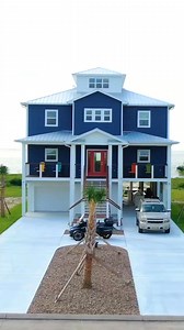 If you’ve ever wondered what coastal living looks like outside of tourist centers, this may be worth a closer look. | Beachside