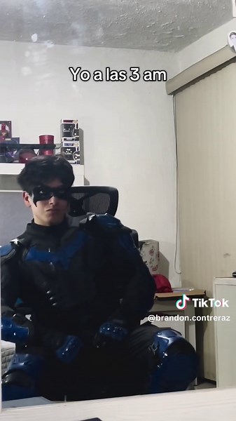 Sin novia, sin salidas pero con un traje de nightwing #nightwing #dccomics #cosplay #foryou