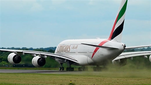 How powerful is the Airbus A380 jet blast