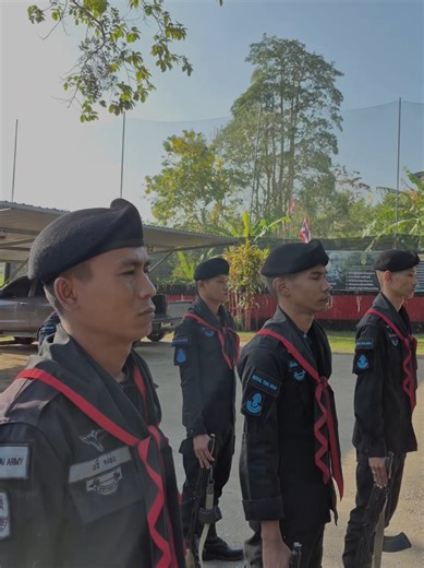 รวมแถวเคารพธงชาติ เพื่อ : เสริมสร้างอุดมการณ์ให้กับกำลังพลรวมถึงเน้นยํ้าในการปฏิบัติงานต่างๆตามนโยบายสั่งการของ ผบช.และแจ้งเตือนข่าวสารสถานการณ์ความเคลื่อนไหวของกลุ่ม ผกร.ในพื้นที่ รวมถึงตรวจสอบความเรียบร้อยของเครื่องแต่งกายกำลังพลประจำสัปดาห์ #กองร้อยทหารพรานที่4704 #กรมทหารพรานที่47 #fyp #ขึ้นฟีดเถอะ