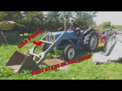 Fordson Dexta Cold Start and Topping - (First Start In A Year)