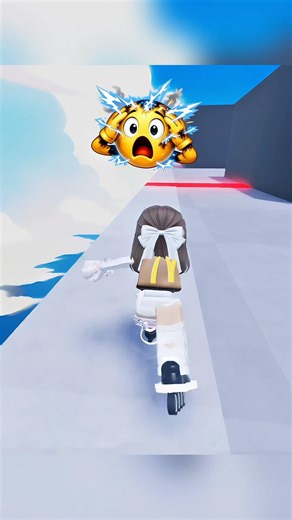 Walking? ❌ Skating? ✅ This is HARD! 😱 #roblox #tower #robloxqueen
