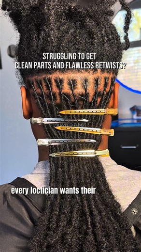 Jada | Mentor + Loctician on Instagram: "Struggling to Get Clean Parts & Flawless Retwists? Here’s What You’re Missing! If your retwist isn’t laying flat, lasting long, or giving that crisp, clean finish...you’re probably skipping a step (or two). Let’s break it down: Step 1: Hydrate the Locs & Roots Dry hair doesn’t move the way you need it to. Hydration softens the hair, making it easier to manipulate while reducing tension on the scalp. A hydrated loc is an obedient loc! Step 2: Raking / Clea