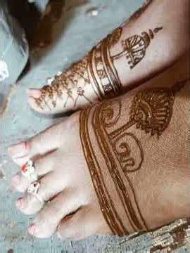 A very easy and beautiful simple foot mehndi design for beginners #hennadesign #mehndidesign #mehndi
