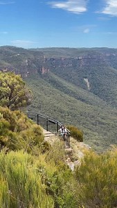 6 things to do in Katoomba for the perfect Blue Mountains day trip 🤍 Pastries, cozy bookshops, iconic views, American BBQ, and quiet lookouts - this is the ultimate way to spend a day in Katoomba. Save for your next day trip! ✨ 1. Pastries and coffee to start the day 2. The Little Lost Bookshop – Cozy bookshop with a secondhand section upstairs 3. Echo Point Lookout – Stunning views over Jamison Valley 4. Three Sisters Walk / Giant Stairway – Iconic walks with incredible valley views 5. Bootleg