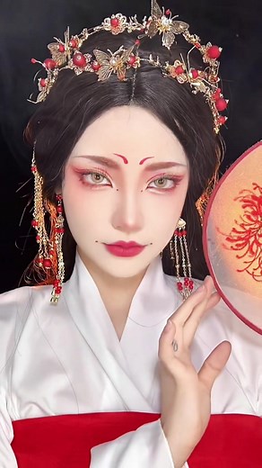 Chinese Traditional Makeup Transformation: Before and After Beauty Look