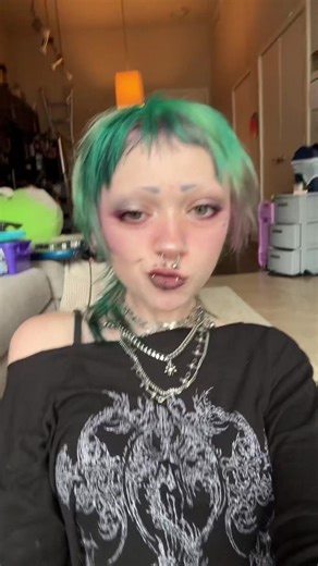 Realistic Alternative Girl Makeup Routine