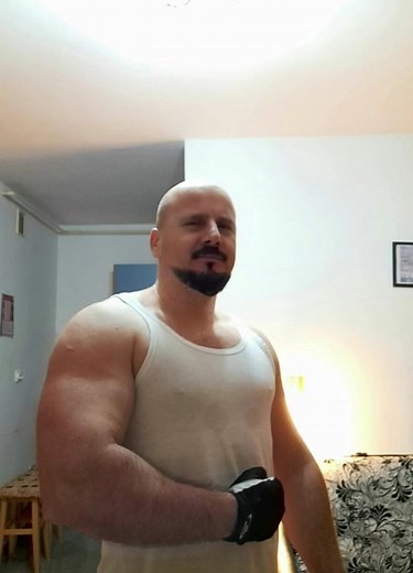 1.2K views · 57 reactions | Laugh at yourself as much as possible 浪. Life is too short to take yourself so seriously . - - - - - #gym #fitness #workout #fit #fitnessmotivation #bodybuilding #motivation #gymmotivation #training #gymlife #muscle #health #fitfam #lifestyle #sport #personaltrainer #fitnessmodel #exercise #crossfit #love #healthy #healthylifestyle #instagood #strong #instagram #instafit #weightloss #fitnessaddict #fitnessjourney #bodybuilder | Bud David | Facebook