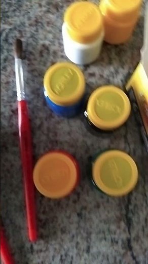 Kit tinta guache com 6 cores + dois pinceis