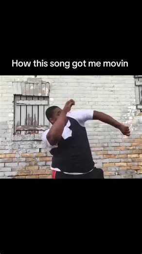 The way you walk the way you understand me. #movin #fyp #song #viral #summer
