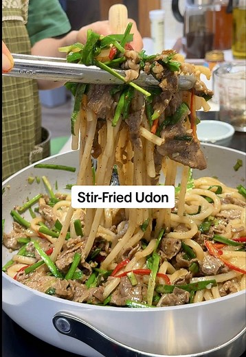 Tonight for dinner we had Stir-Fried Udon with Beef Belly. I wanted to share this recipe because it also uses tsuyu (an ingredient we call for in the Spinach Fried Rice), so I thought it was a great way to use up this ingredient in another recipe. This recipe also pays homage to my mom’s past. Full recipe in our cookbook, UMMA (page 300). But also summarized below! Cookbook at the link in bio, purchase a signed copy and receive a FREE gift (Korean slippers 🤭) INGREDIENTS: 2 tablespoons soy sauc