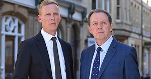 Inspector Lewis | Preview | Season 8 | Episode 1