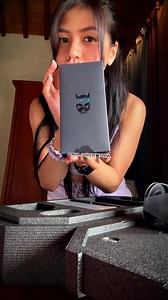 Lapag ko na dito unboxing ng ROG Phone 6 Batman Edition. Grabe sa details ASUS Republic of Gamers ah! 😎 Get yours now habang naka promo bu.ndle pa with the AeroActive Cooler 6. Promo details here: https://ph.rog.gg/RaiseYourGamePH #ROGPhone6 #Batman #RaiseYourGame | Hezelya