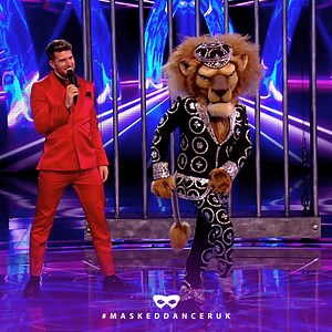 16K views · 214 reactions | #PearlyKing is living his best life 女 #MaskedDancerUK | The Masked Singer UK | Facebook