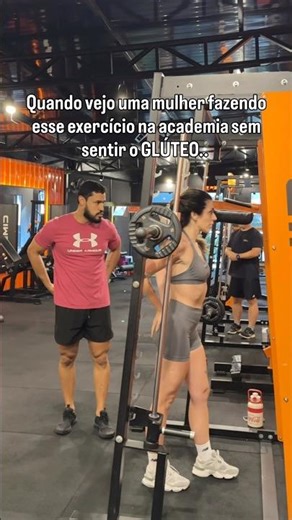 QUANDO VEJO UMA MULHER FAZENDO ESSE EXERCÍCIO NA ACADEMIA SEM SENTIR O GLÚTEO ￼