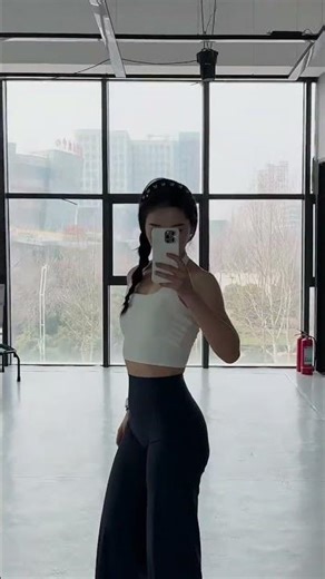 40 minutes of light weight training for glutes and legs #fitness