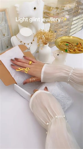 Exploring Waterproof Stainless Steel Jewelry for Women