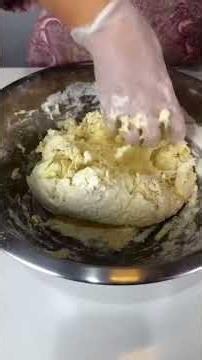 👇 CLICK THE LINK IN THE BIO AND DISCOVER HOW TO MAKE HOMEMADE BREAD IN VARIOUS SHAPES AND FLAVORS...