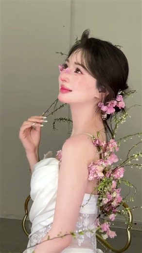 Master the Art of Flawless Flower Makeup