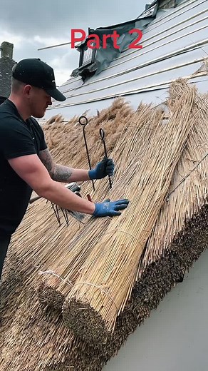 Thatching a Gable: Part 2
