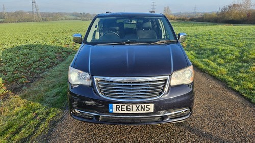 2011 CHRYSLER GRAND VOYAGER DISABLED ACCESS 2.8 CRD DAMAGED REPAIRABLE SALVAGE | eBay UK