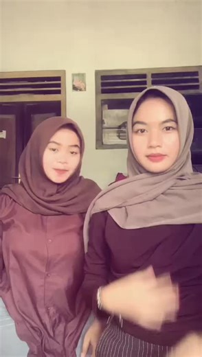 cii (@cii_dii2)’s videos with suara asli - cii