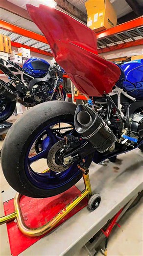 Right on schedule as we count down to race day. 🏁🔥 The build is coming together, and the best part is almost here… graphics loading. 👀🎨 | Altus Motorsports