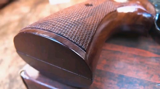 柯尔特Python.357蟒蛇左轮