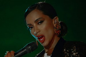Após apresentação de impacto no Jimmy Fallon, Anitta revela nome do novo disco