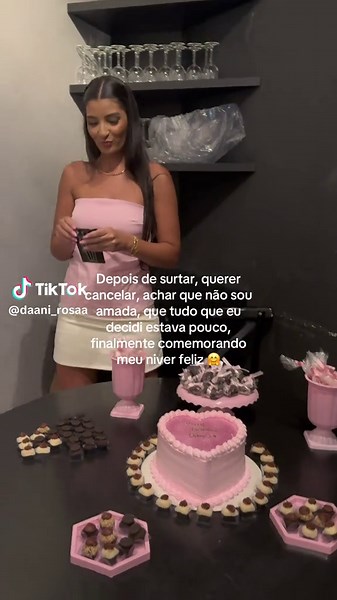 Comemore Meu Aniversário de 22 Anos com Alegria!