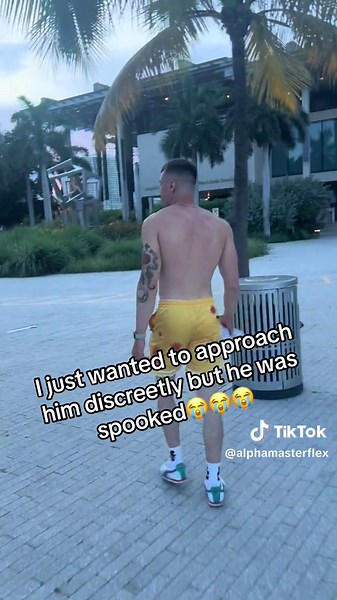 Comment for part 2.. and 3😏 #🏳️‍🌈 #gay #bi #lgbtq #pride #fyp #foryou #foryoupage #discreet #lol