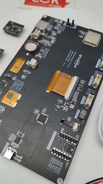 Elecrow CrowPanel Advance 7“ HMI ESP32-S3 AI-Powered IPS Touch Screen - Product Showcase