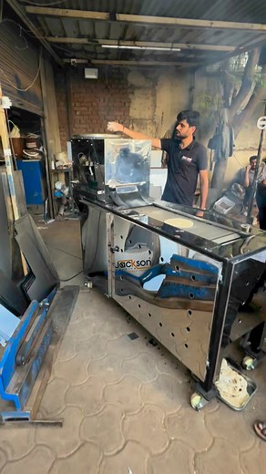 1M views · 9.3K reactions | Roti making machine | chapati making machine | automatic chapati making machine | automatic roti banane ki machine #rotimaker #chapatimaker #smallmachine #bigrotimachine #food #instagood #viral #restaurant #facebookreel #famous #reel #video | Jackson Machines | Facebook