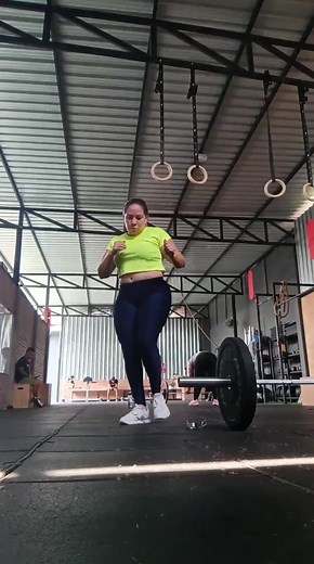 Baila y Suda: Rutina de CrossFit en el Box