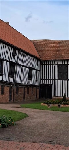THE MEDIEVAL GAINSBOROUGH OLD HALL, LINCOLNSHIRE.