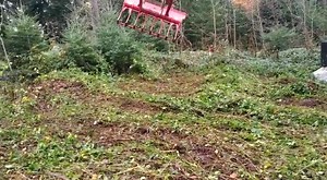 Roderechen/Reisigrechen im Einsatz am KOTSCHENREUTHER Forstschlepper K175R mit Epsilon Ladekran M80F86. Wir bedanken uns beim Forstunternehmen Michael Schneider aus Weiler im Allgäu sowie bei der WBV-Westallgäu e.V. für das Video.“ Wir wünschen allen einen schönen Sonntag. Euer KOTSCHENREUTHER Team | Kotschenreuther Forst-& Landtechnik