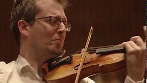 43K views · 2K reactions | לציון יום השואה מנגנת התזמורת את נעימת...