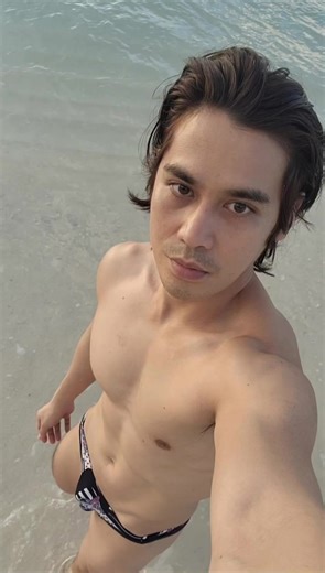 Experiencing Teacher Magic Tricks in the Classroom