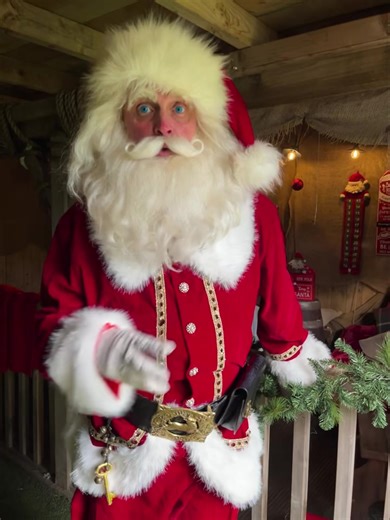 2.4K views | The countdown is on! ⏰ Santa’s Grotto opens in just one week!! Get ready, the magic is coming!!✨ 蝹 Limited spaces remaining, online bookings only ⬇️ https://www.tynemouthpark.com/product/santas-grotto-tynemouth-park/ #santa #santasgrotto #tynemouth #meetsanta #christmasevent #WhatsOnNorthEast #christmasiscoming | Tynemouth Park | Facebook