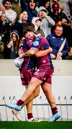Union Bordeaux Bègles on Instagram: "𝖢𝖧𝖠𝖡𝖠𝖭 𝖤𝖭 𝖥𝖤𝖴 🔥 L’essai du bonus signé @damianpenaud comme si vous étiez 👀 Et + 5 points au compteur🖐️ #UBB #UBBCO"
