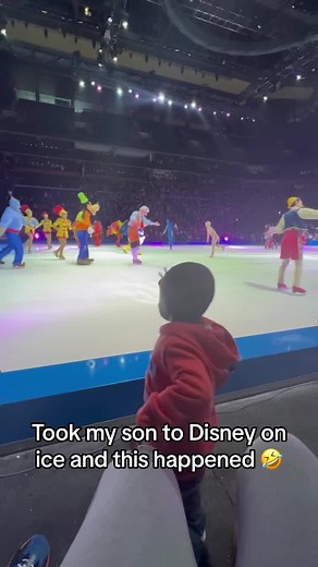 Kid Gets Scared at Disney on Ice Experience